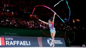 raffaeli sofia ita sfe03234 copia simone ferraro ph